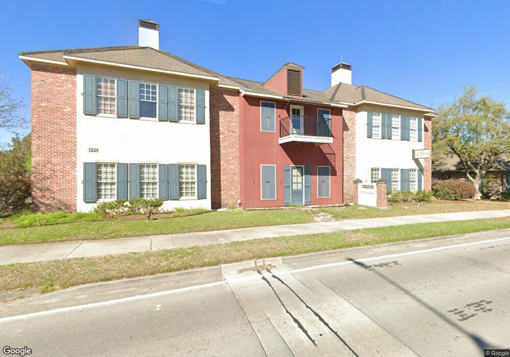 1228 Camellia Blvd unit D, Lafayette, LA 70508 - photo 1