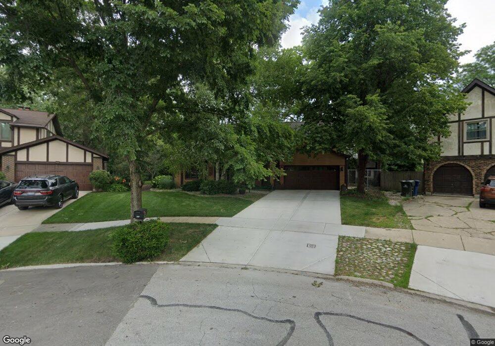 415 Brad Ct, Naperville, IL 60565 - photo 1