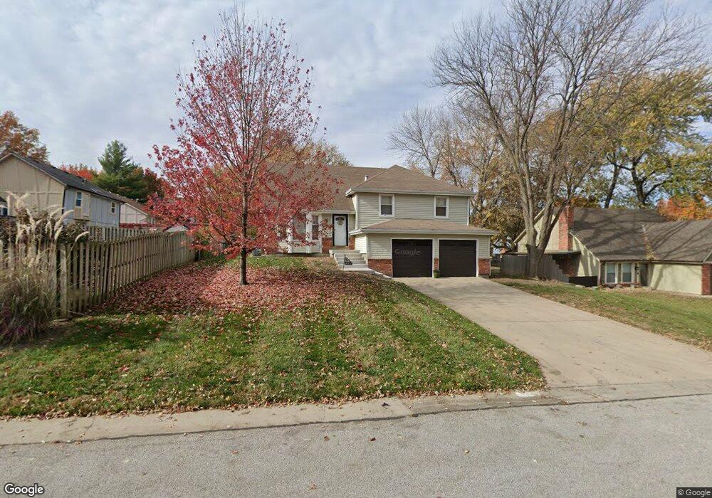 4910 Farley St, Shawnee, KS 66203 - photo 1