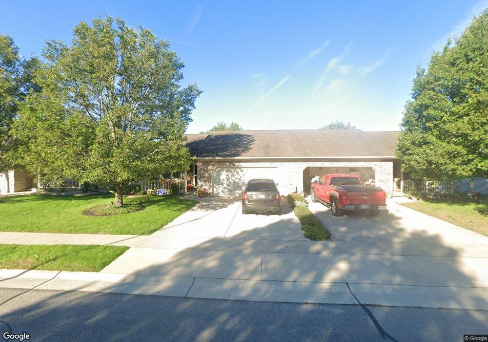 215 Cheyenne Dr, Wapakoneta, OH 45895 - photo 1