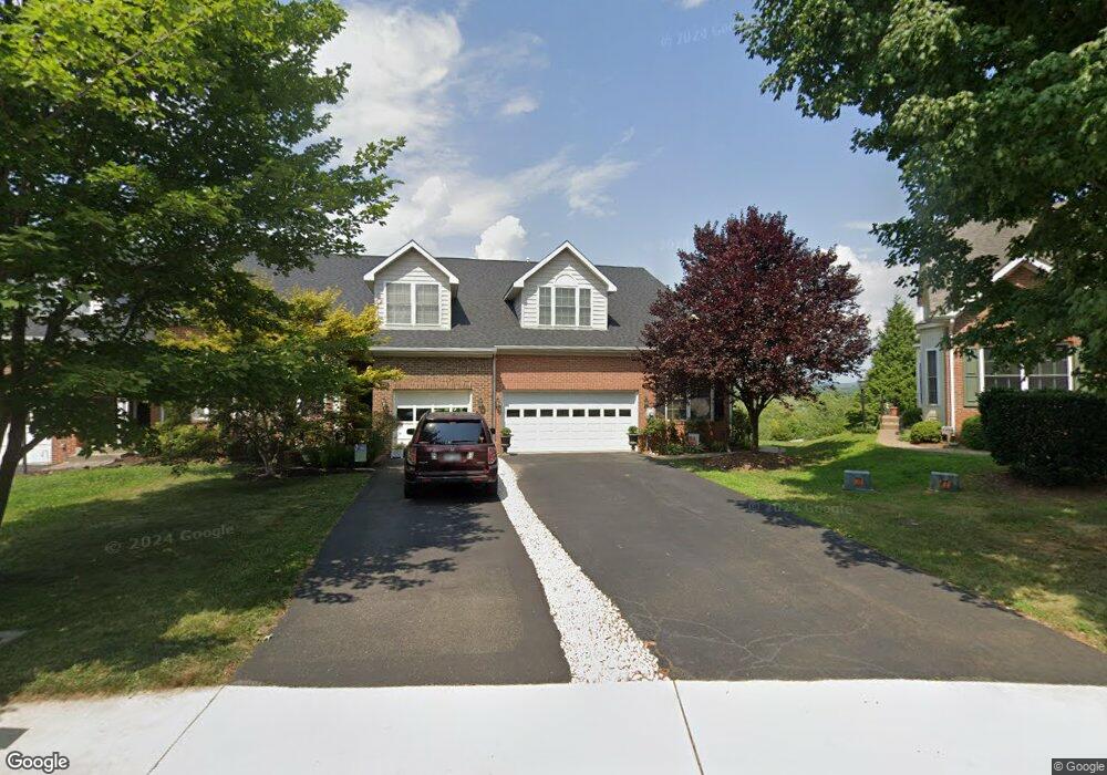 222 N View Cir, Warrenton, VA 20186 - photo 1