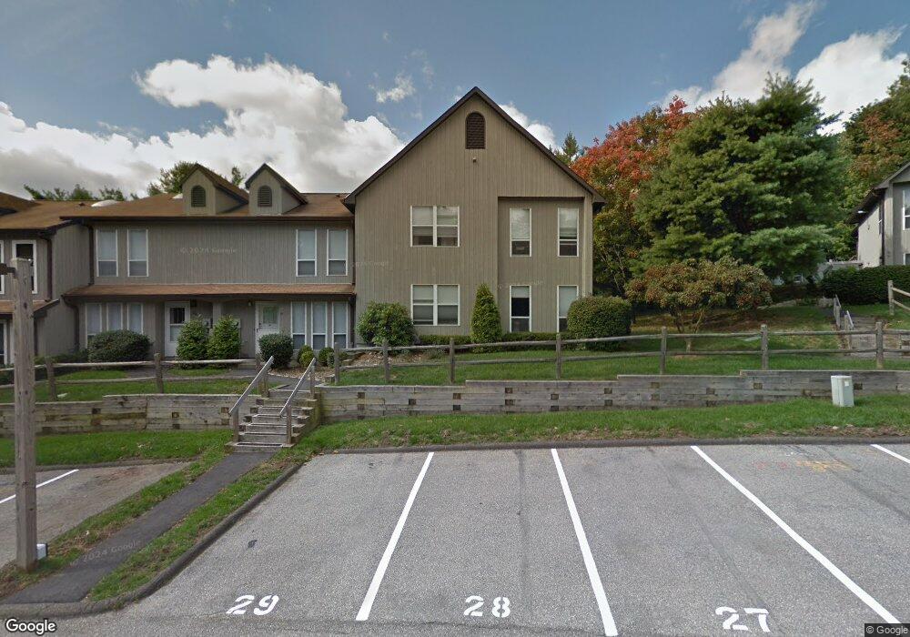 68 Hemlock Cir unit 352, Peekskill, NY 10566 - photo 1