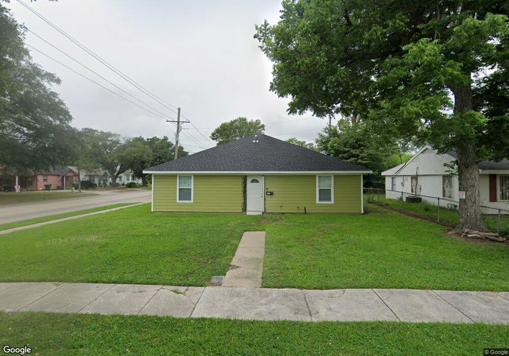 1906 9th Ave, Lake Charles, LA 70601 - photo 1