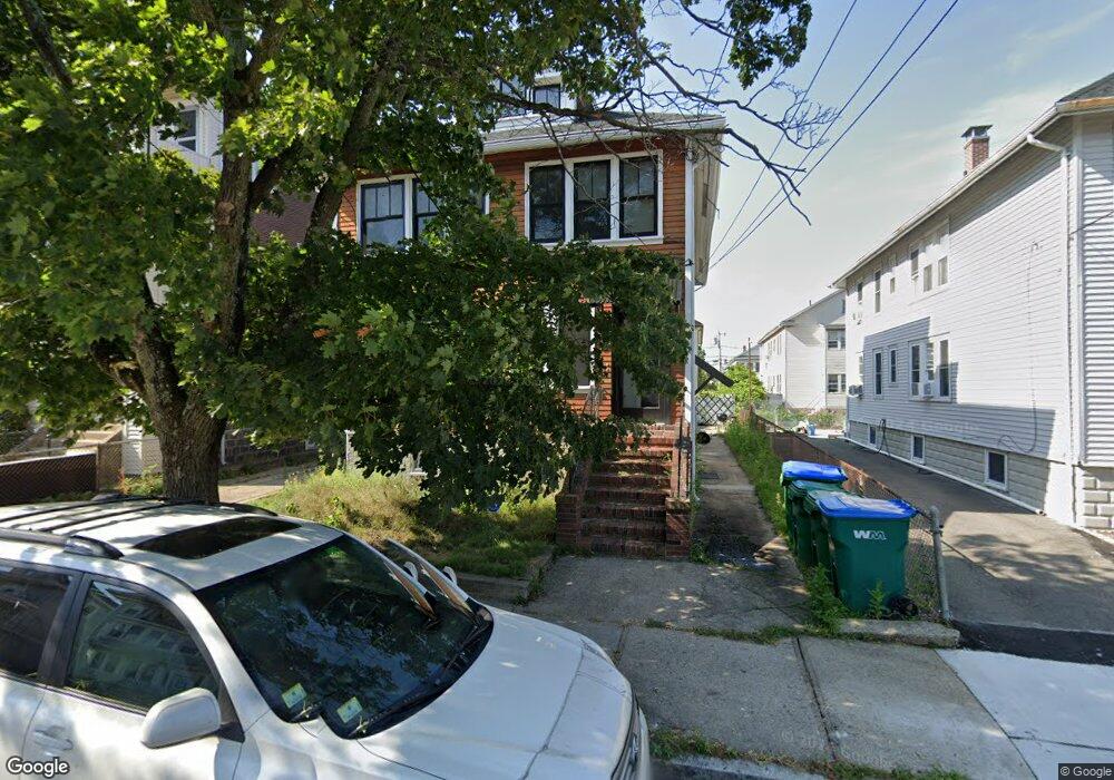 28 Mayberry Ave unit 1, Medford, MA 02155 - photo 1