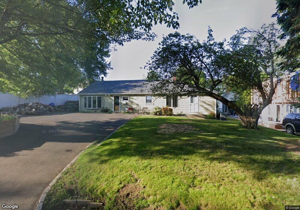 176 Yale Ave, Milford, CT 06460 - photo 1