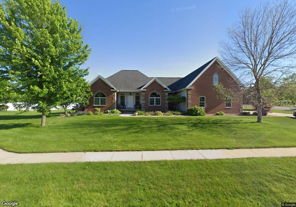 2922 Concord Cir, Cedar Falls, IA 50613 - photo 1