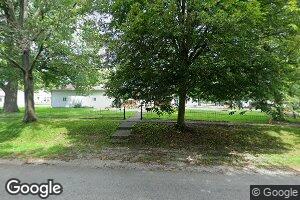 425 E Main St, Moweaqua, IL 62550