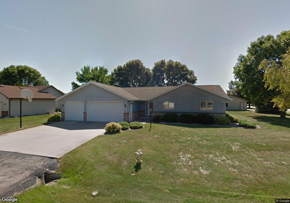 3121 W Sunset Ave, Appleton, WI 54914 - photo 1