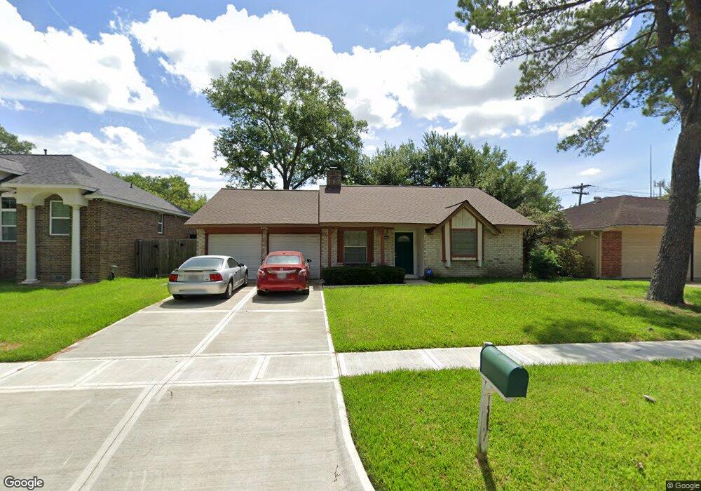 7210 Deep Forest Dr, Houston, TX 77088 - photo 1