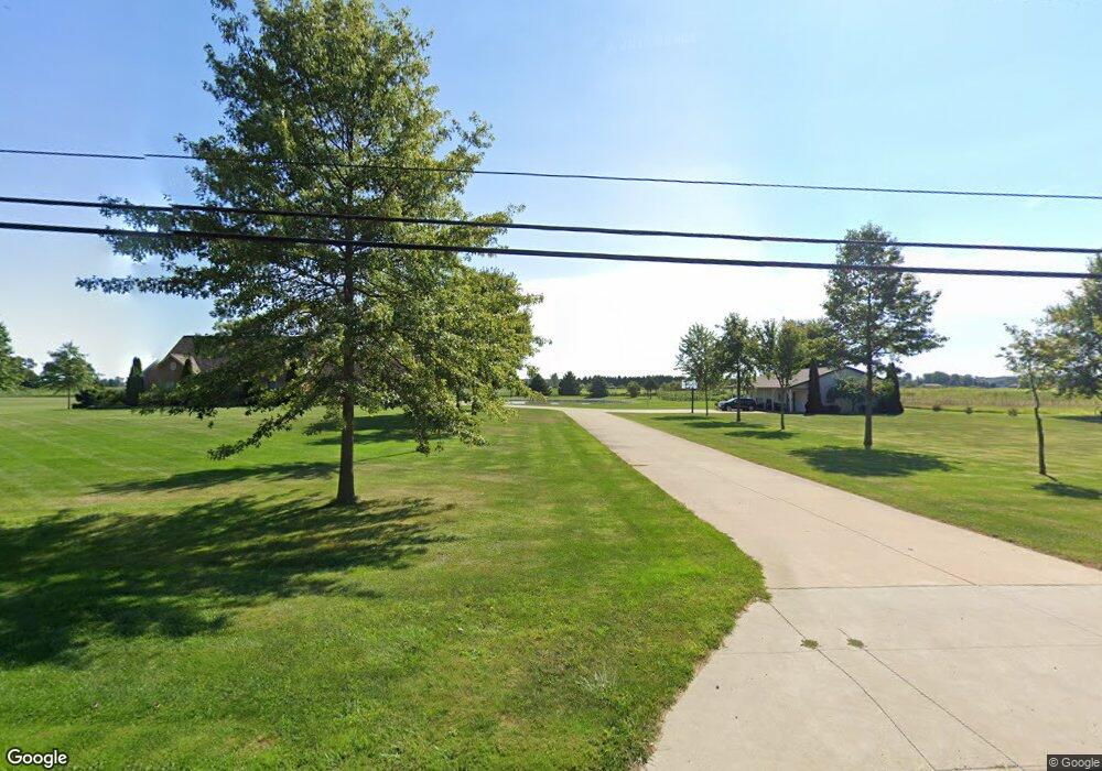 10410 Grafton Rd, Carleton, MI 48117 - photo 1