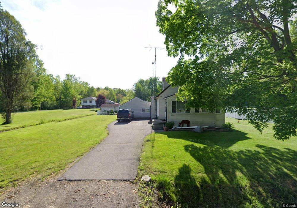 12258 N Elms Rd, Clio, MI 48420 - photo 1