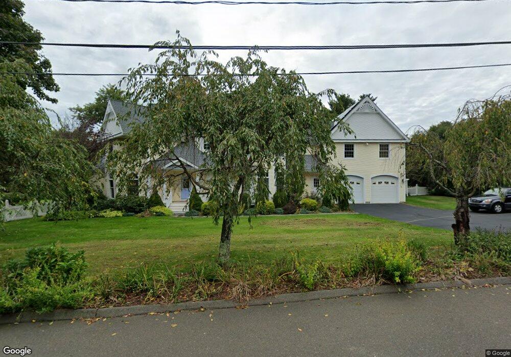 2 Little Fox Ln, Norwalk, CT 06850 - photo 1