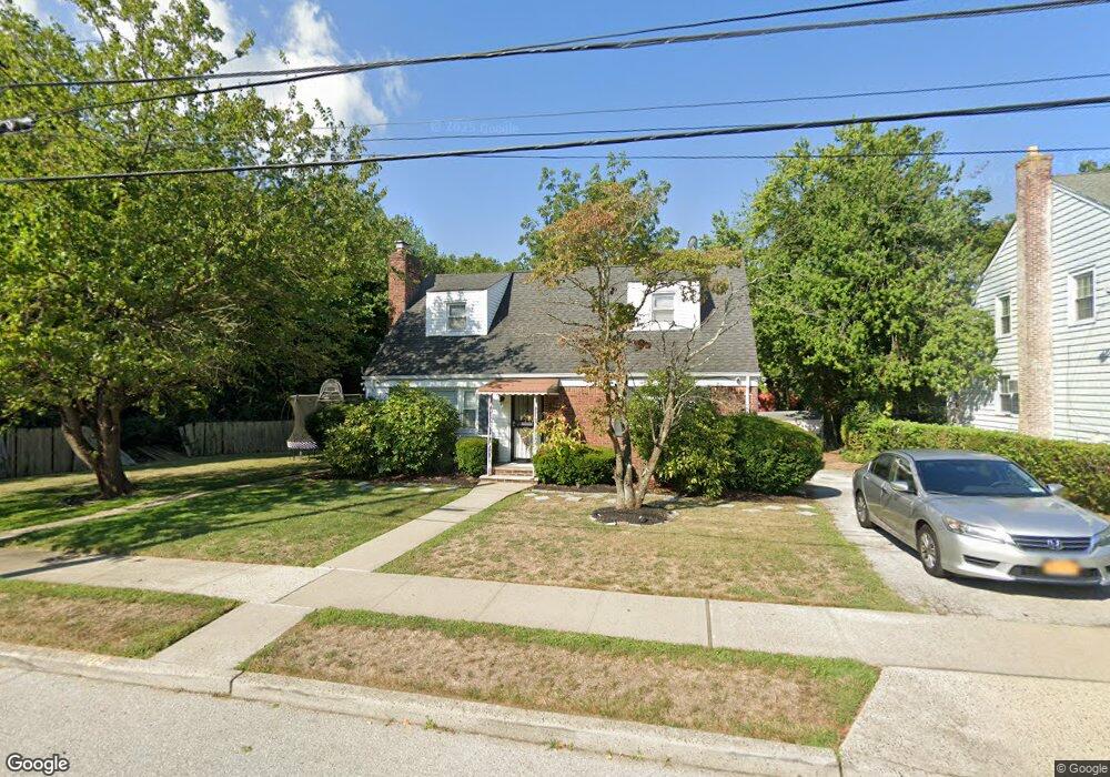 1024 Glen Rd, West Hempstead, NY 11552 - photo 1