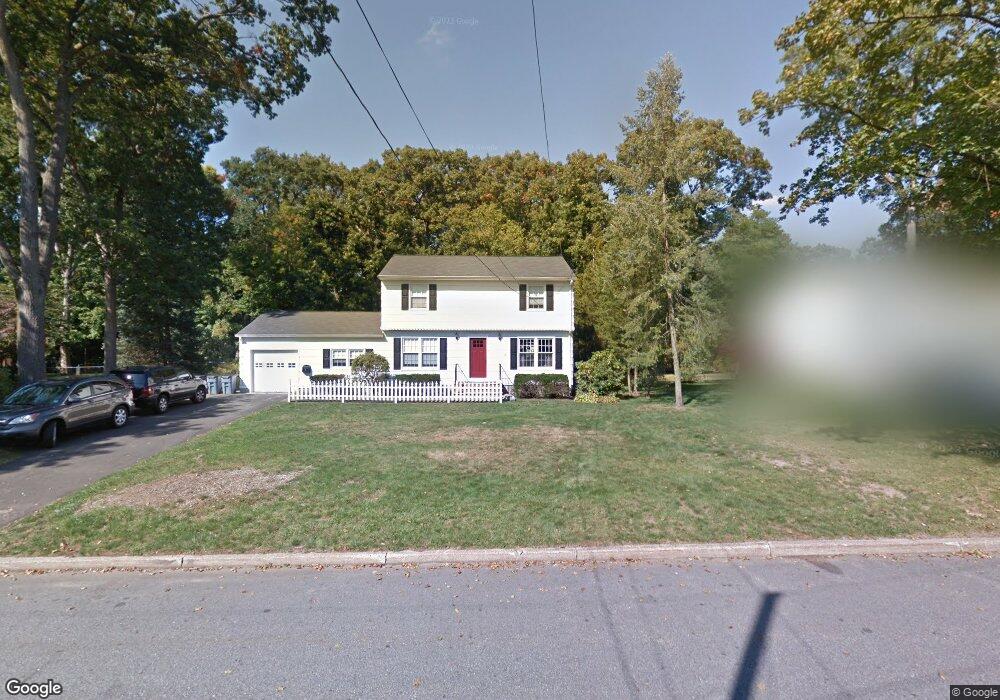 4 Chestnut Ct, Pequannock, NJ 07440 - photo 1