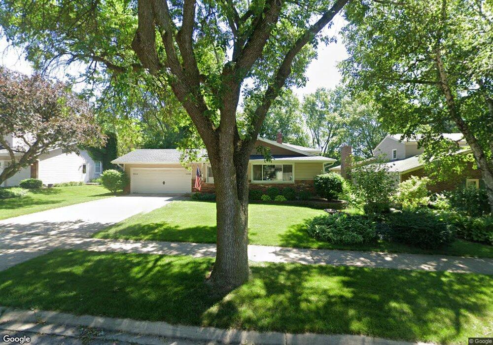 1524 Clyde Dr unit 2, Naperville, IL 60565 - photo 1