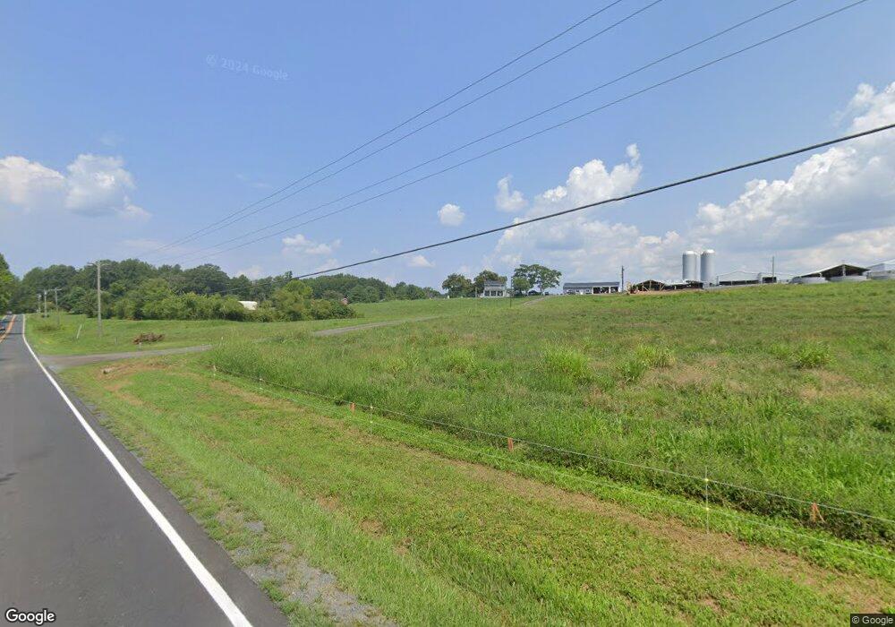 8028 Opal Rd, Warrenton, VA 20186 - photo 1