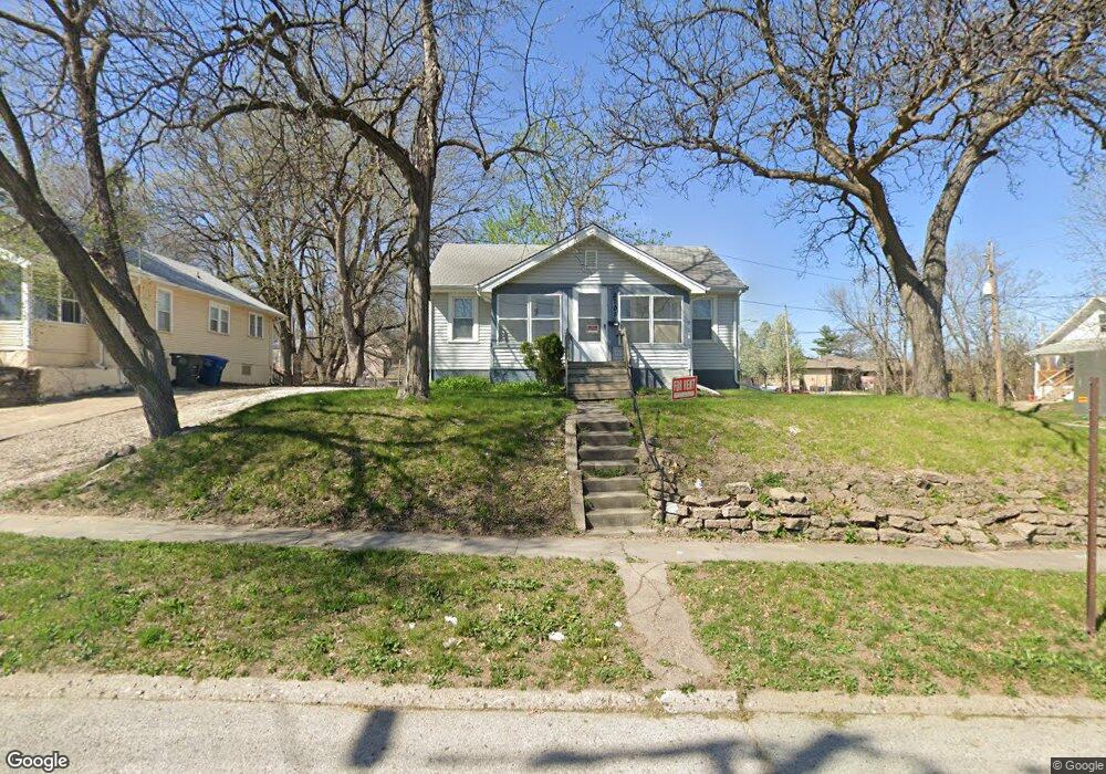 2705 Meek Ave, Des Moines, IA 50311 - photo 1