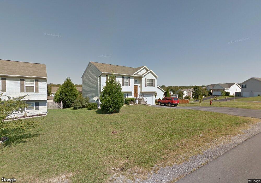 95 Mercedes Dr, Martinsburg, WV 25404 - photo 1