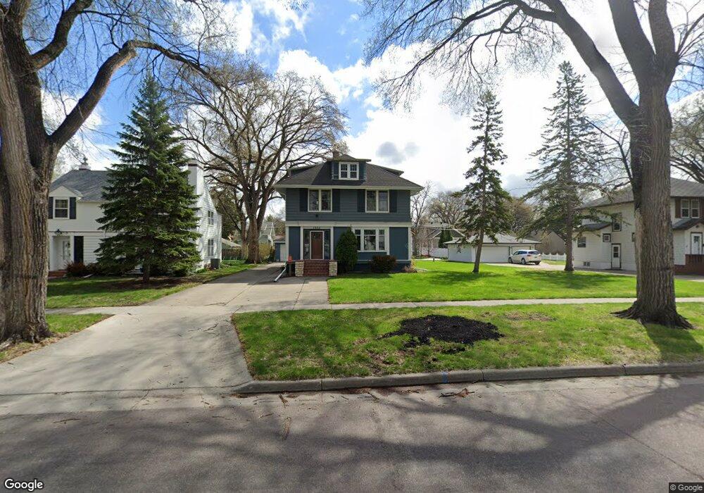 1332 9th St S, Fargo, ND 58103 - photo 1