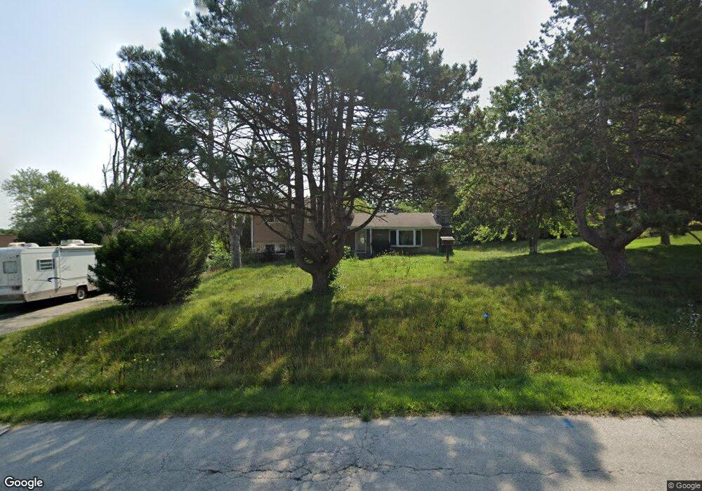 W226N188 Takoma Dr, Waukesha, WI 53186 - photo 1