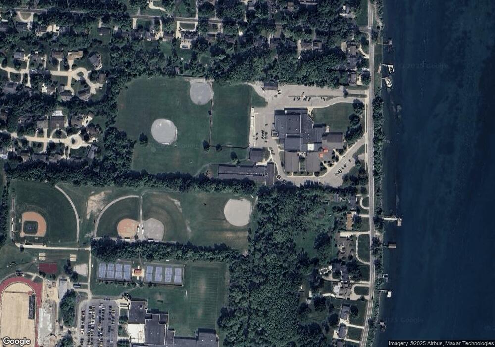 23276 E River Rd, Grosse Ile, MI 48138 - photo 1