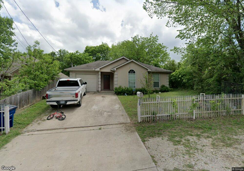 309 E Linden St, Ennis, TX 75119 - photo 1