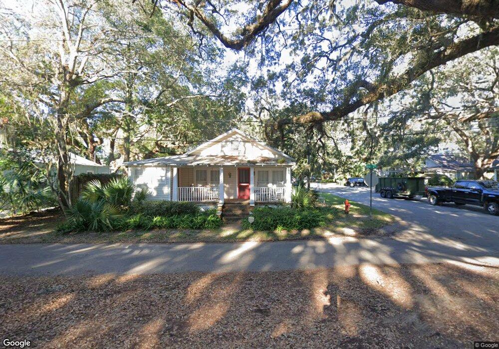 413 Oak St, Saint Simons Island, GA 31522 - photo 1