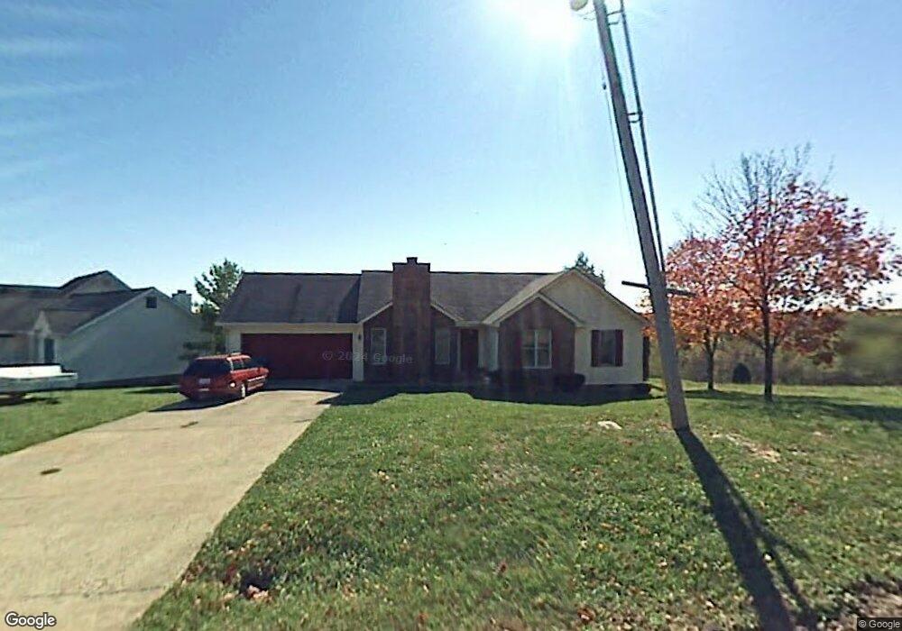 302 Lakeshore Cir, Georgetown, KY 40324 - photo 1