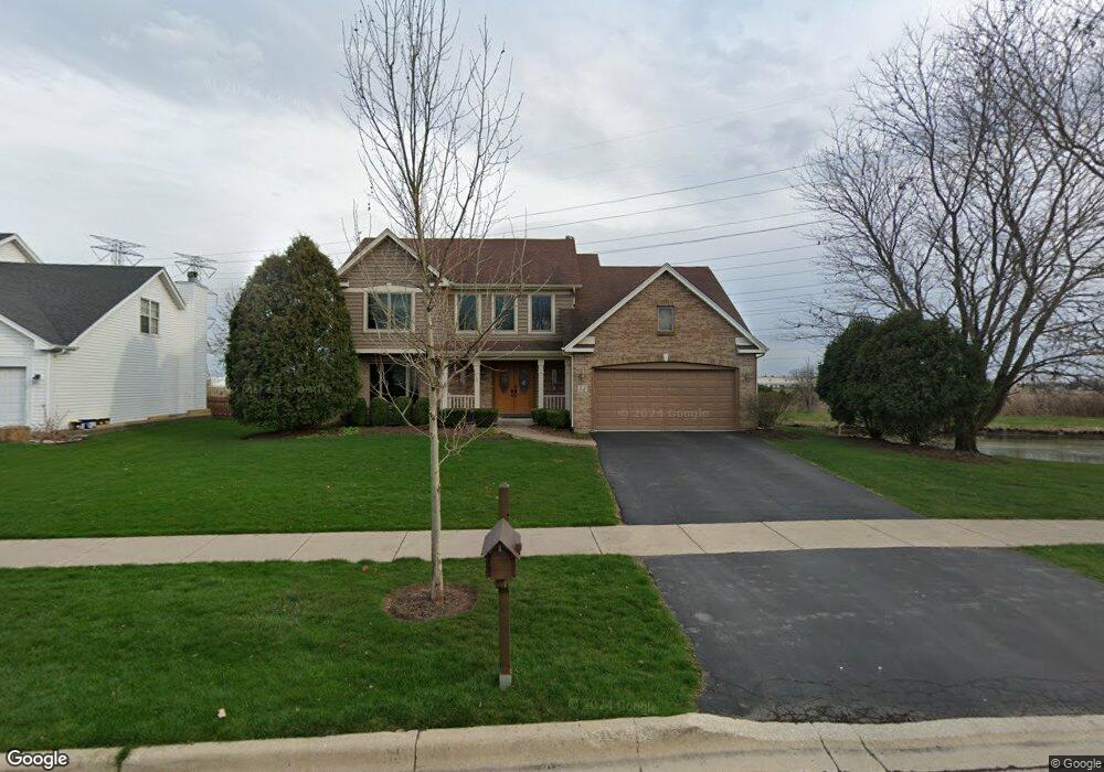 52 Pine Hill Dr, North Aurora, IL 60542 - photo 1