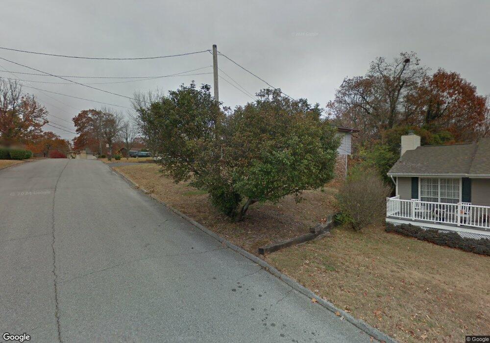 4524 Sherry Ln, Hixson, TN 37343 - photo 1