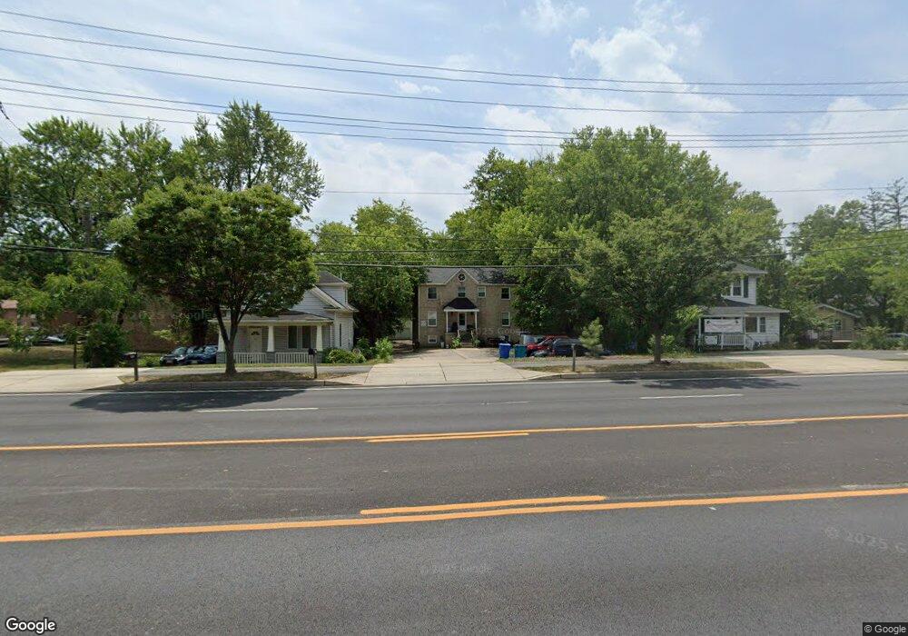 215 W Diamond Ave, Gaithersburg, MD 20877 - photo 1