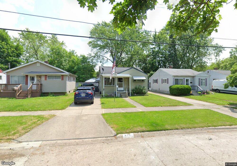 979 Hubbard Ave, Flint, MI 48503 - photo 1