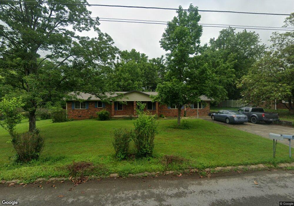 504 Foxhall Dr, Shelbyville, TN 37160 - photo 1