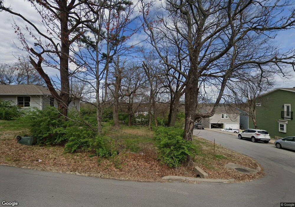 902 W Hughes St, Fayetteville, AR 72701 - photo 1