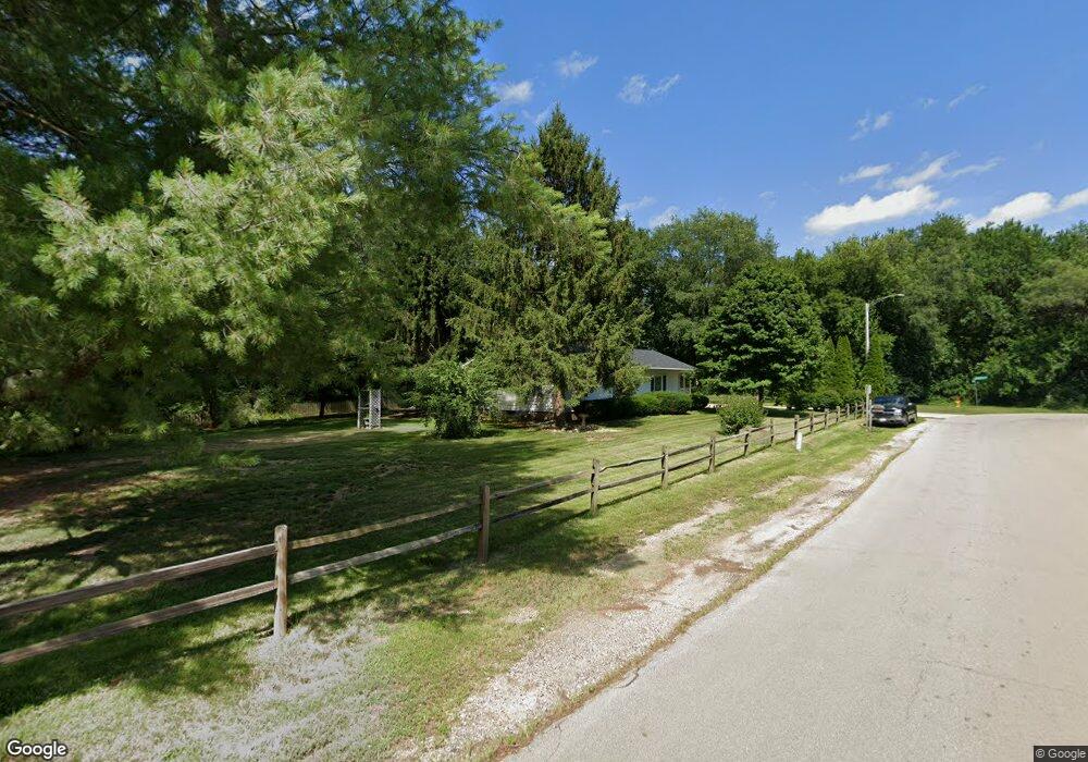 5815 W Deluxe Blvd, Peoria, IL 61604 - photo 1