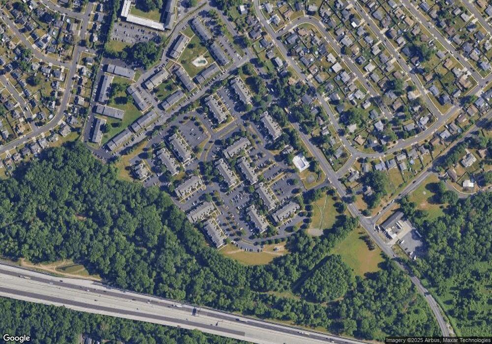 49 Pamela Ct unit 317, Levittown, PA 19057 - photo 1