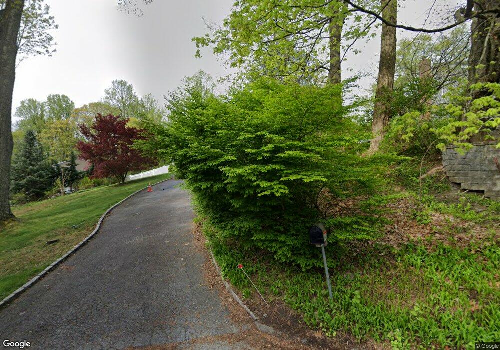 445 Yorkhill Rd, Yorktown Heights, NY 10598 - photo 1