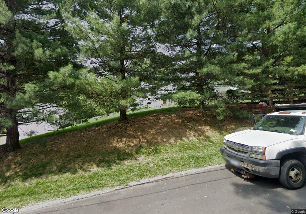 2 Hilly Field Ln, Westport, CT 06880 - photo 1