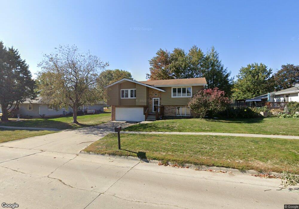 413 E 23rd St N, Newton, IA 50208 - photo 1