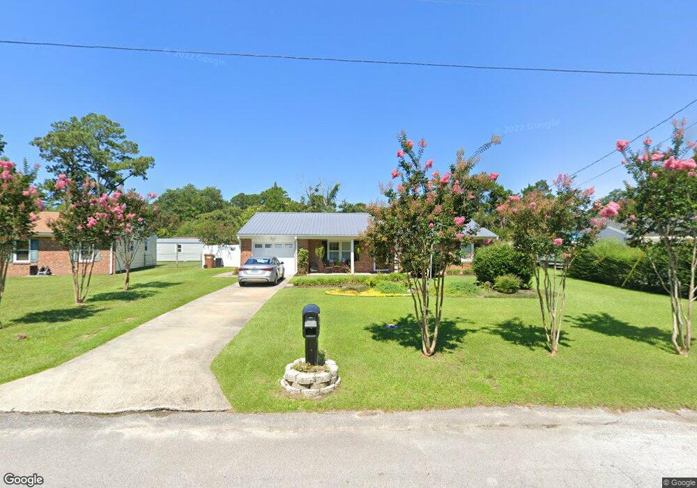 1215 Castle Dr, Jacksonville, NC 28546 - photo 1