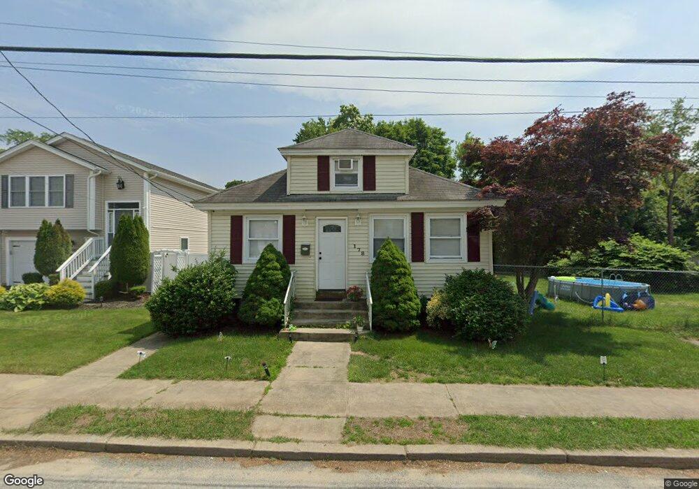 178 3rd Ave, Cranston, RI 02910 - photo 1