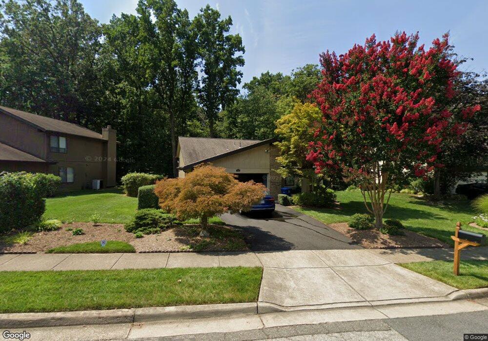 5930 Veranda Dr, Springfield, VA 22152 - photo 1