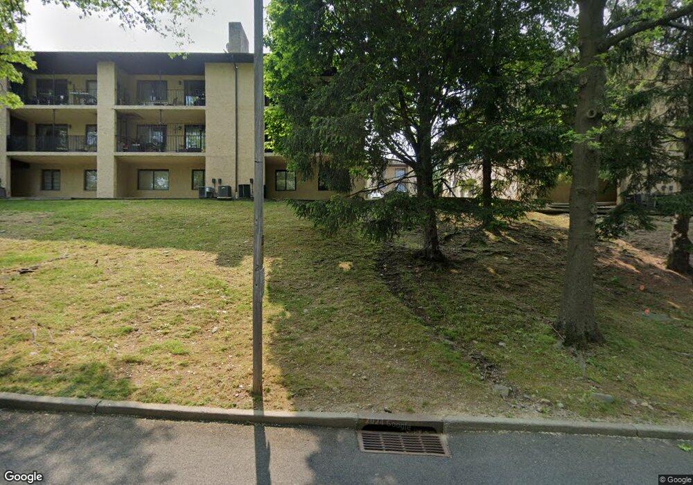 65 Omni Parc Dr unit I1, Nanuet, NY 10954 - photo 1