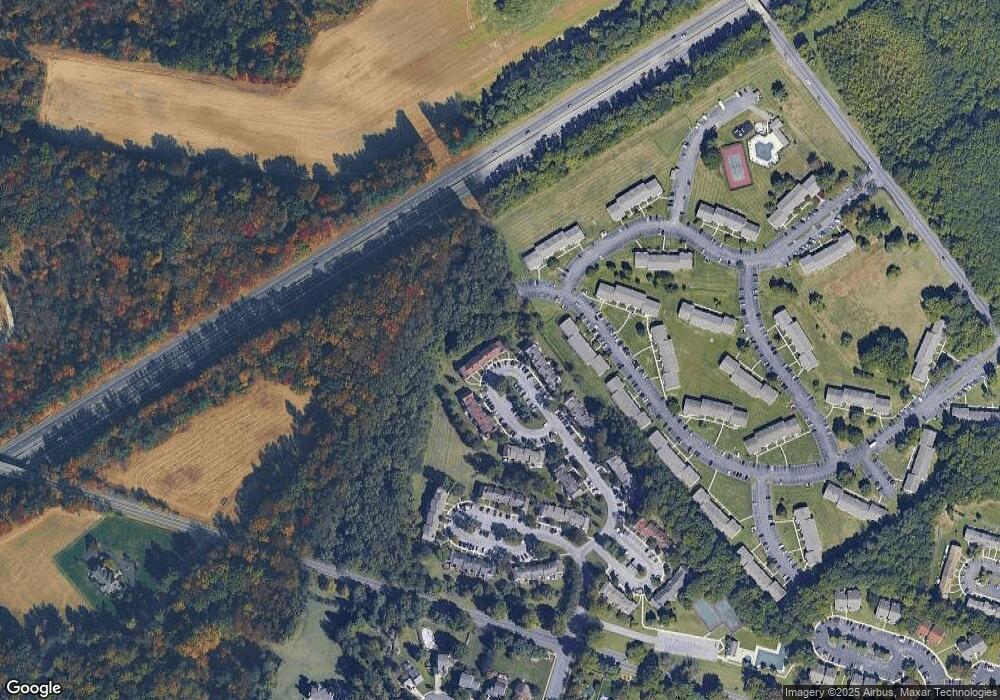 725 Garrison Ct unit 725, West Deptford, NJ 08051 - photo 1