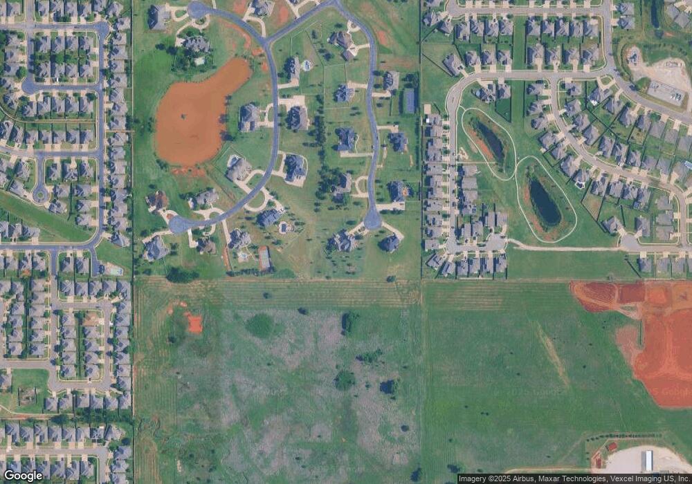 17301 Barrington Hills Ln, Edmond, OK 73012 - photo 1