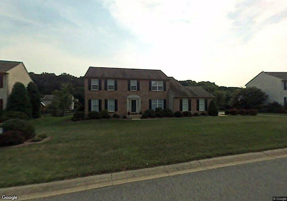 204 Eileens Way, Hockessin, DE 19707 - photo 1