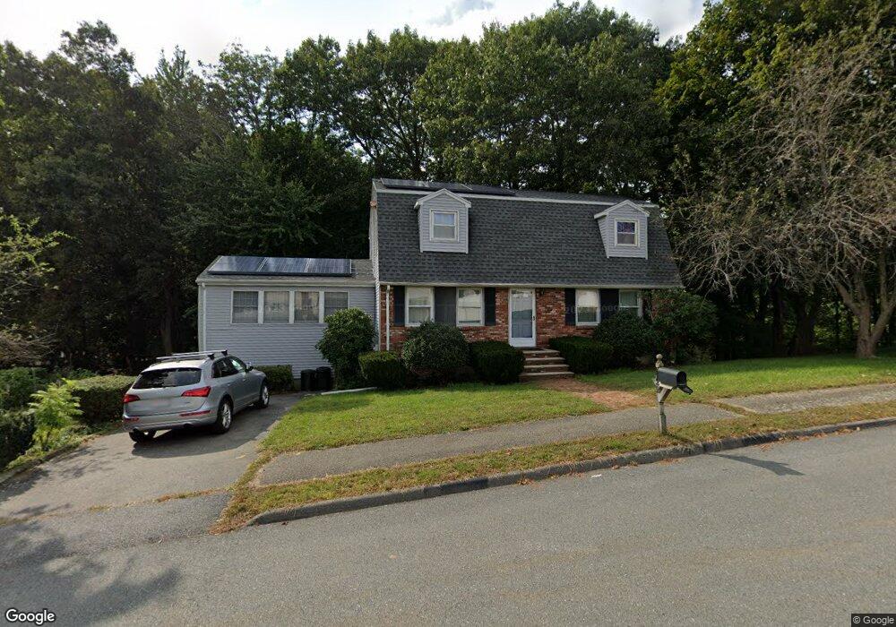 22 Sparhawk Cir, Stoneham, MA 02180 - photo 1