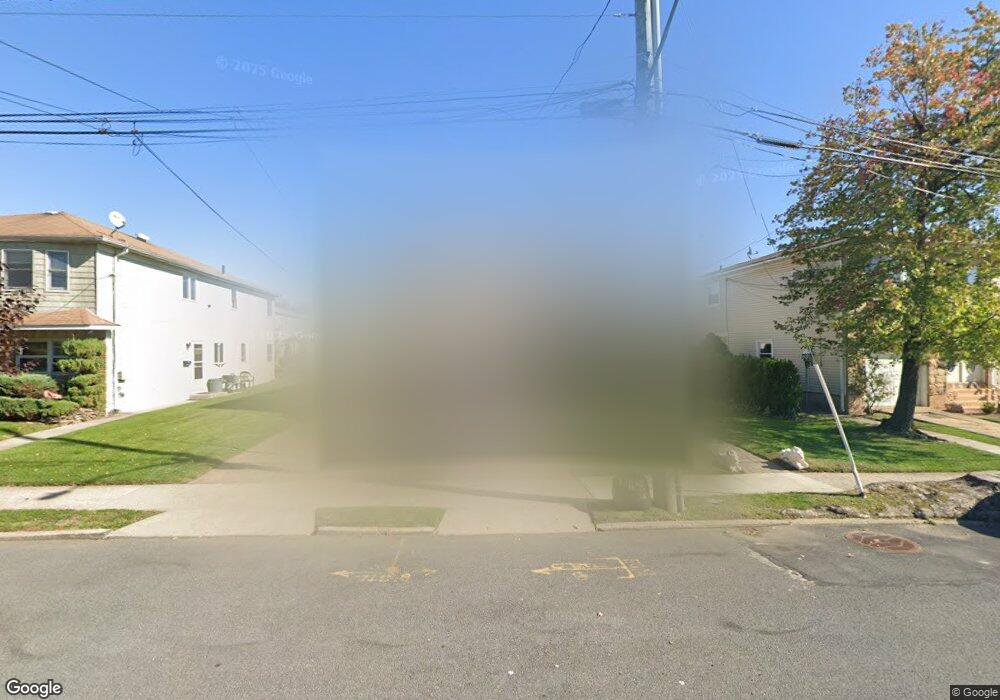 81 Cambridge Ave, Staten Island, NY 10314 - photo 1