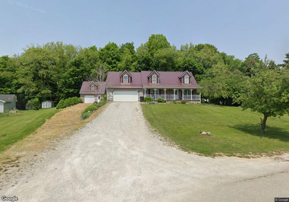 306 Orchard Hill Dr, Lagrange, IN 46761 - photo 1