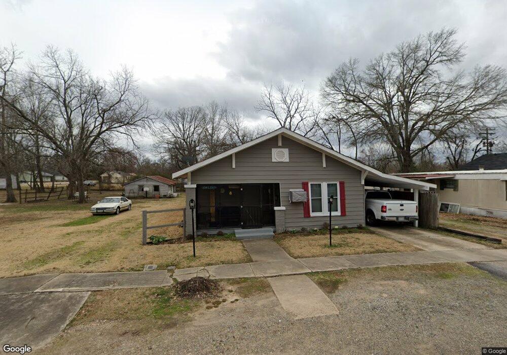 204 E Joslyn St, Gurdon, AR 71743 - photo 1